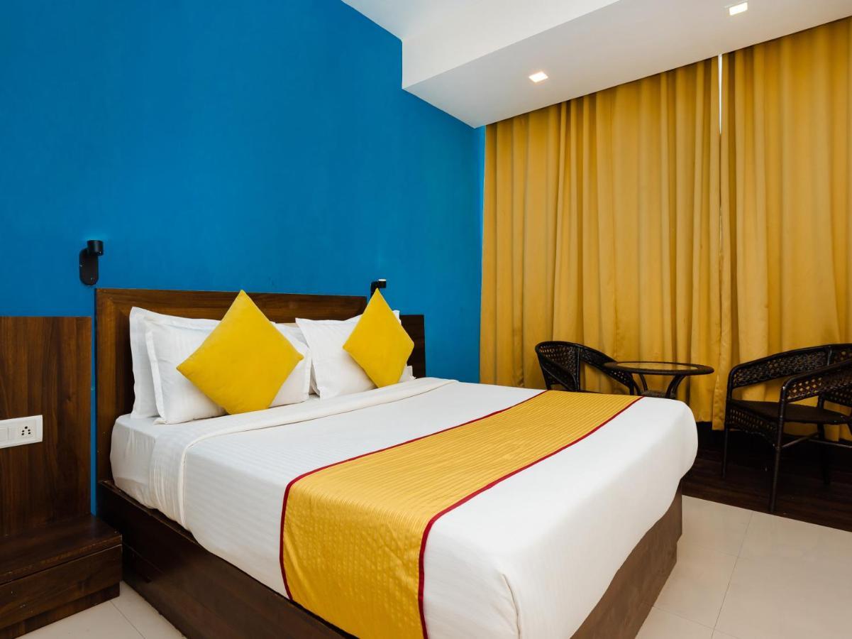 Hotel Aura - Near Malad Link Road Gorai Esterno foto