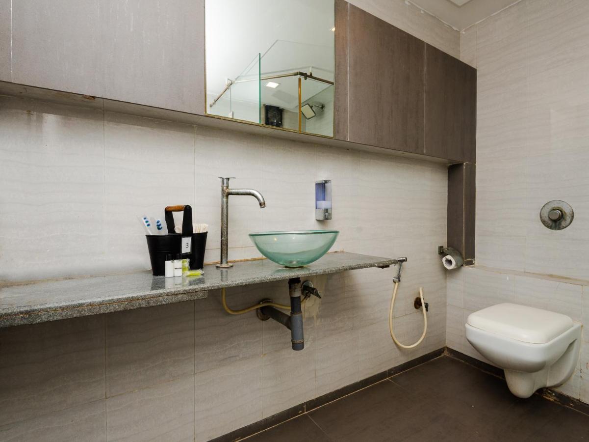 Hotel Aura - Near Malad Link Road Gorai Esterno foto