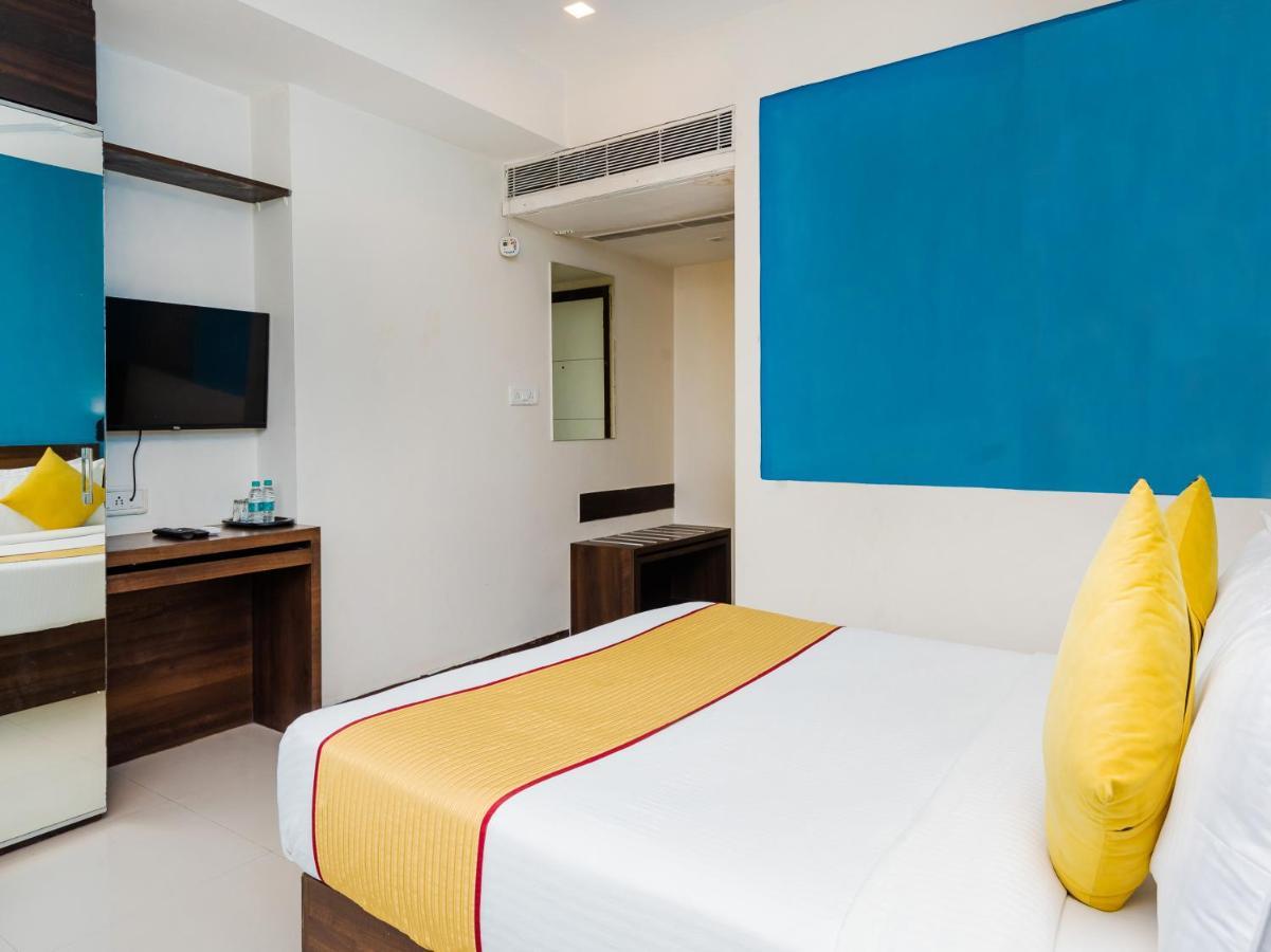 Hotel Aura - Near Malad Link Road Gorai Esterno foto